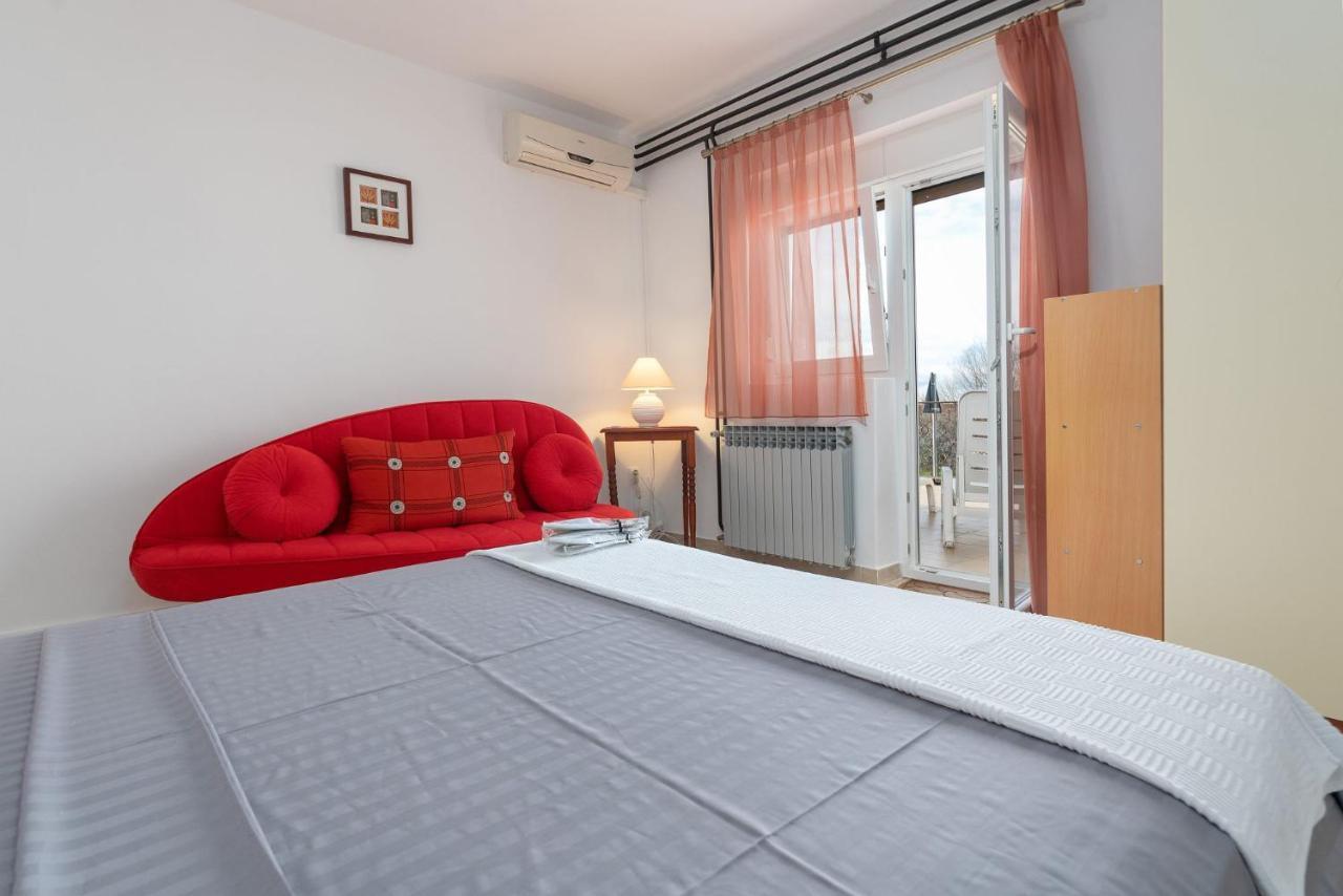 רוביני Apartments Pilicari (Adults Only) מראה חיצוני תמונה