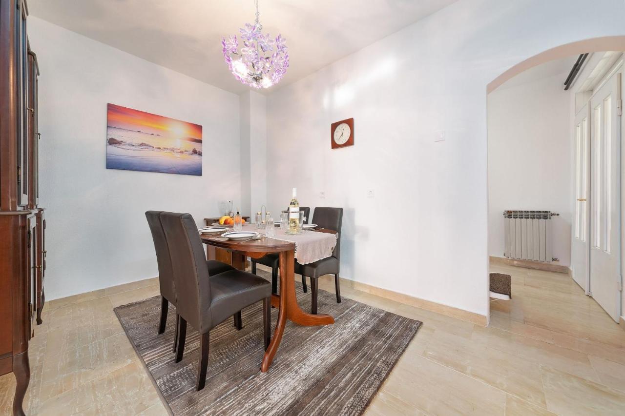 רוביני Apartments Pilicari (Adults Only) מראה חיצוני תמונה