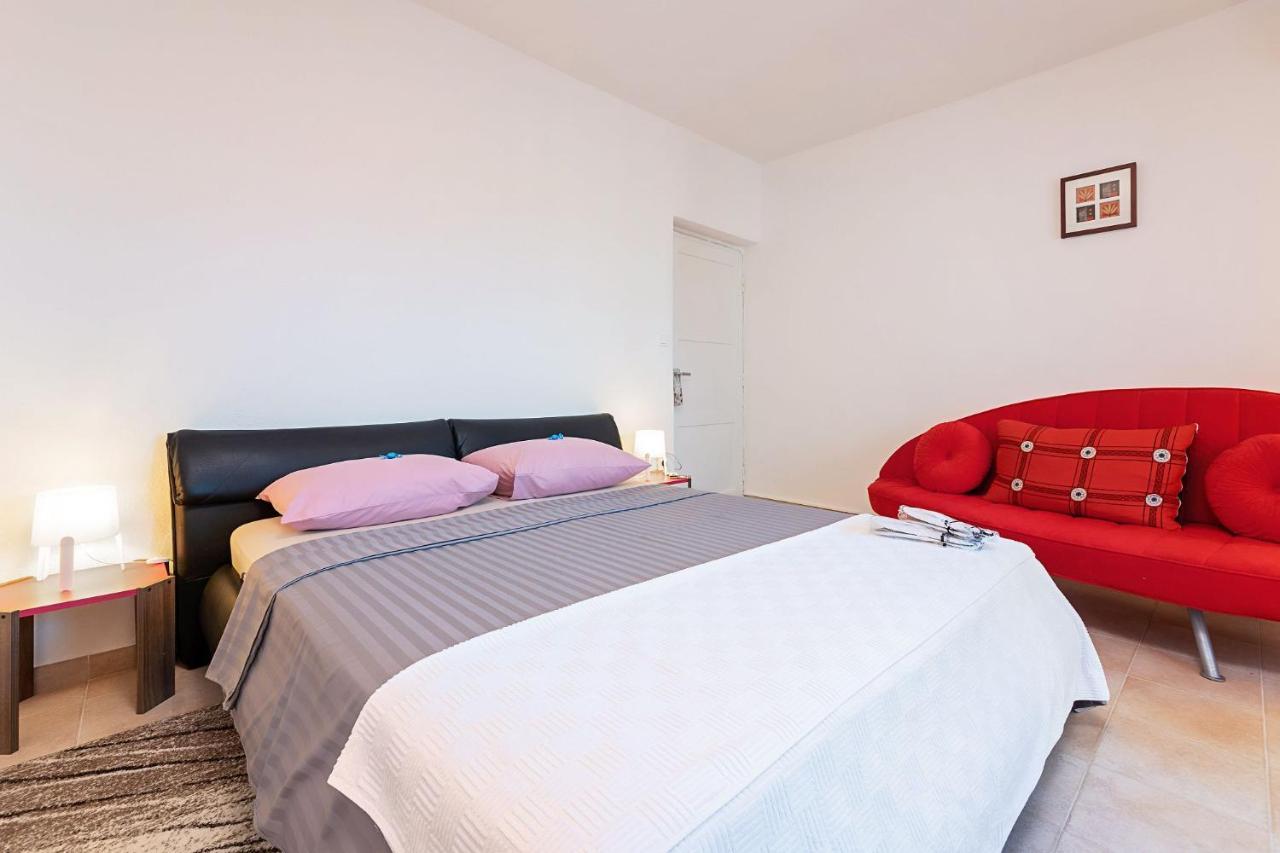 רוביני Apartments Pilicari (Adults Only) מראה חיצוני תמונה