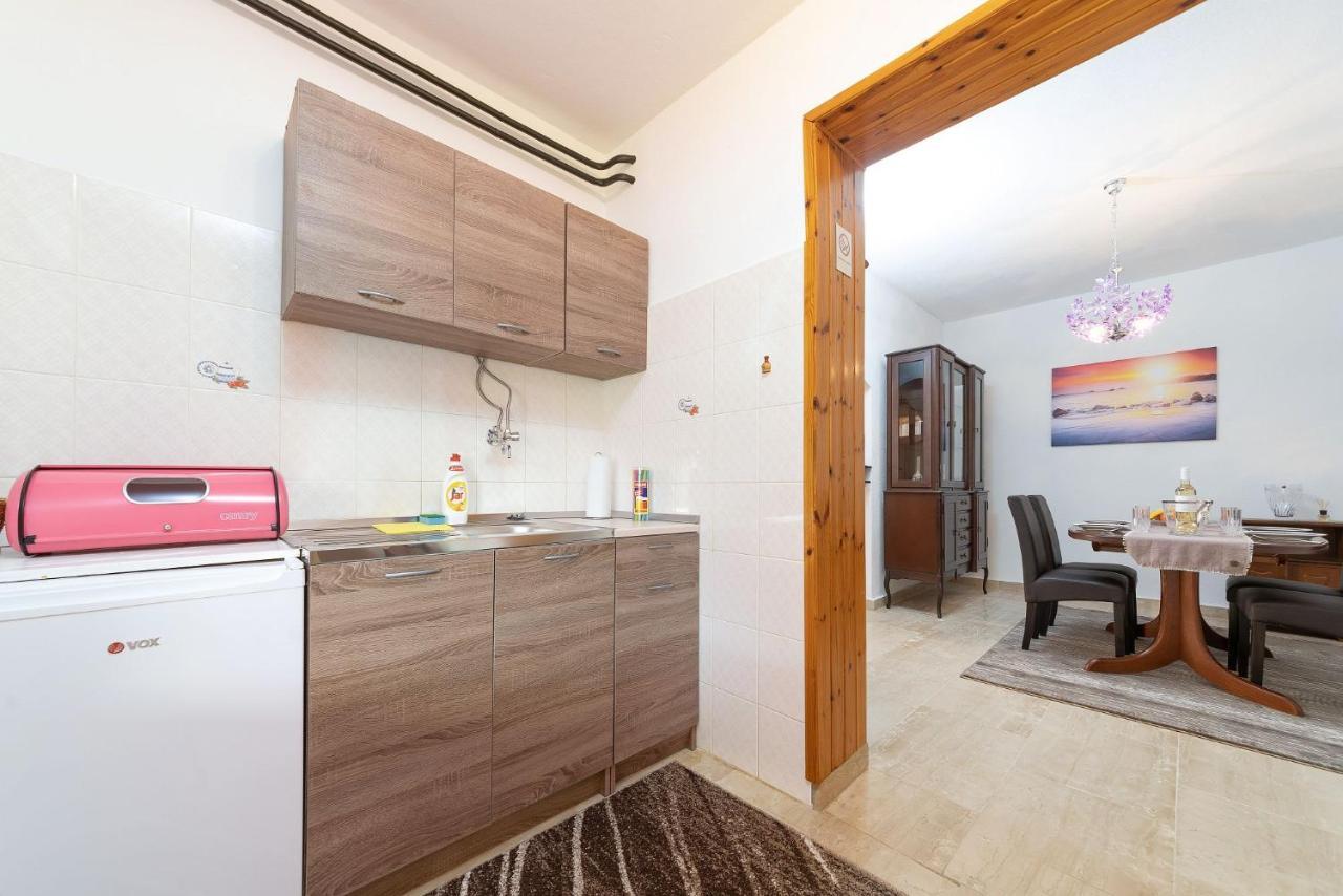 רוביני Apartments Pilicari (Adults Only) מראה חיצוני תמונה